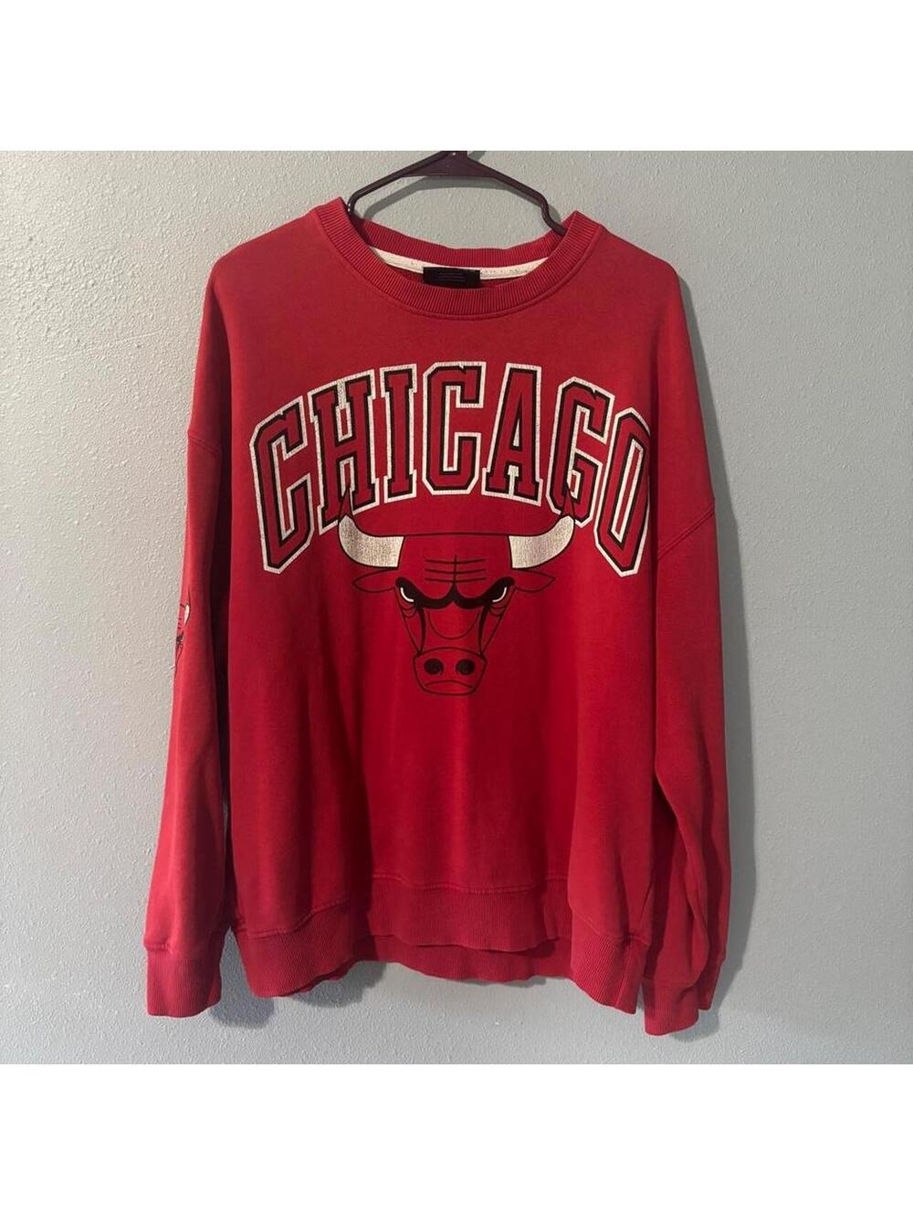 Vintage NBA Chicago Bulls red crewneck oversized sweatshirt